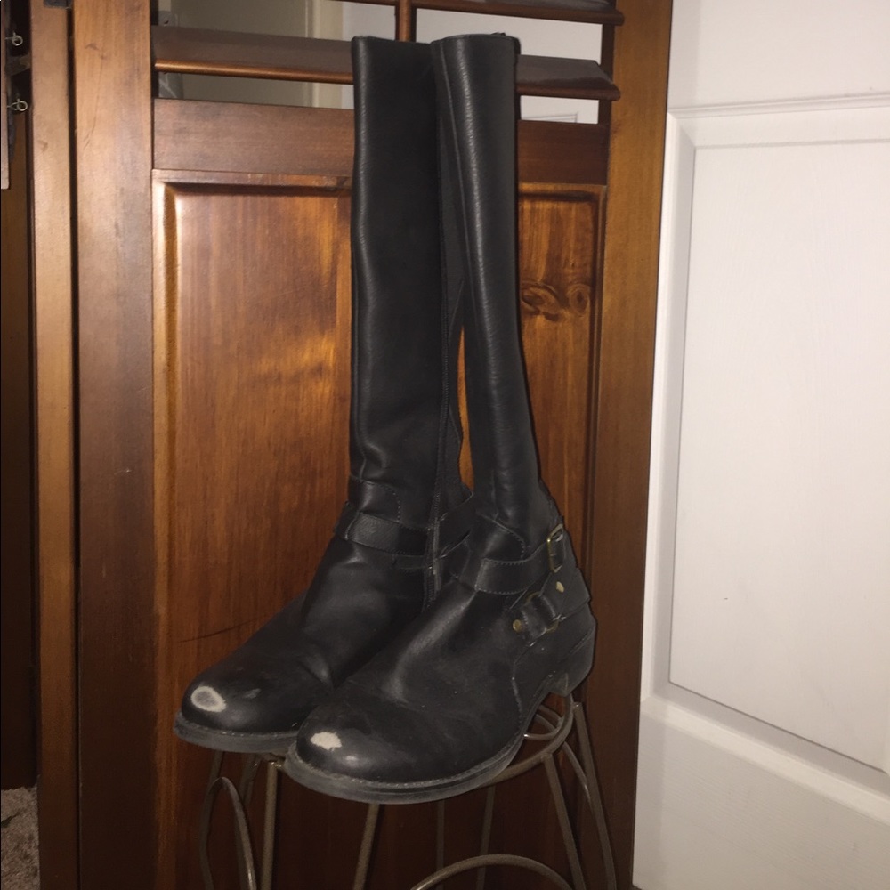 Kenneth Cole boots